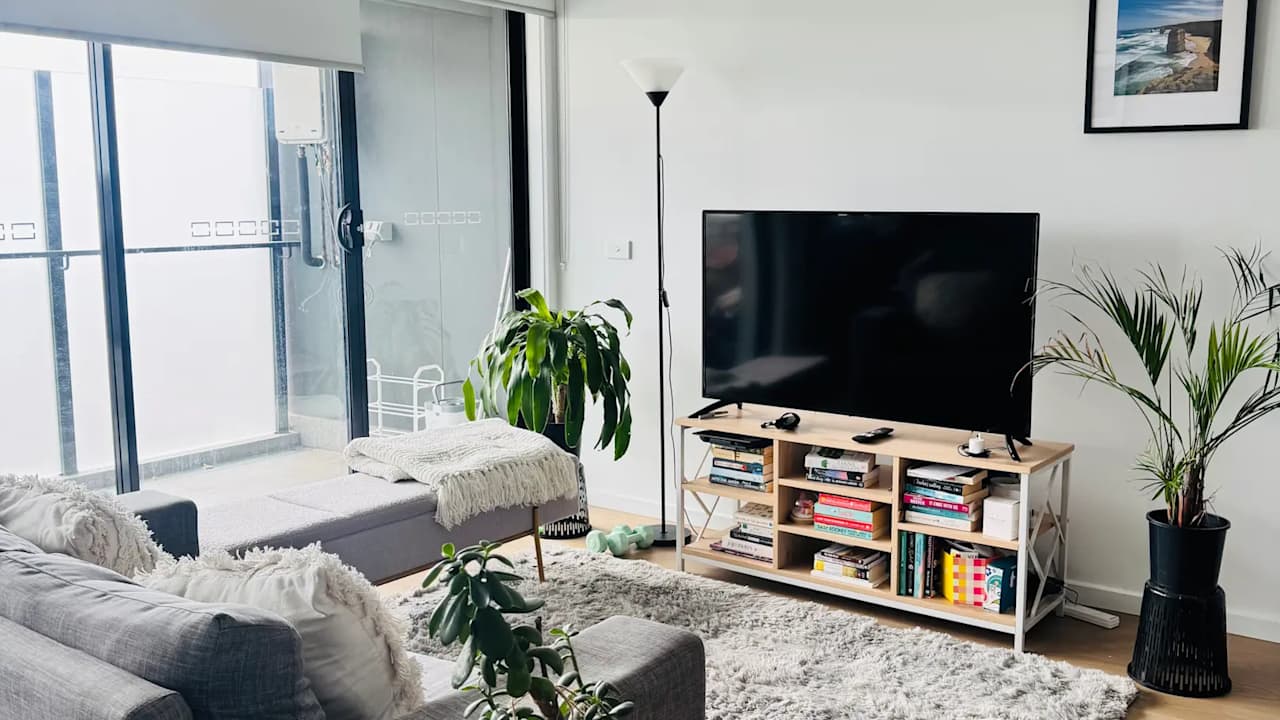 Furnished room in a flatshare