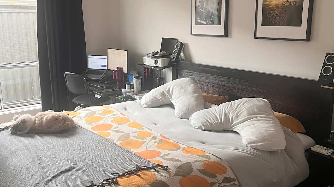 Furnished room with ensuite in a share house