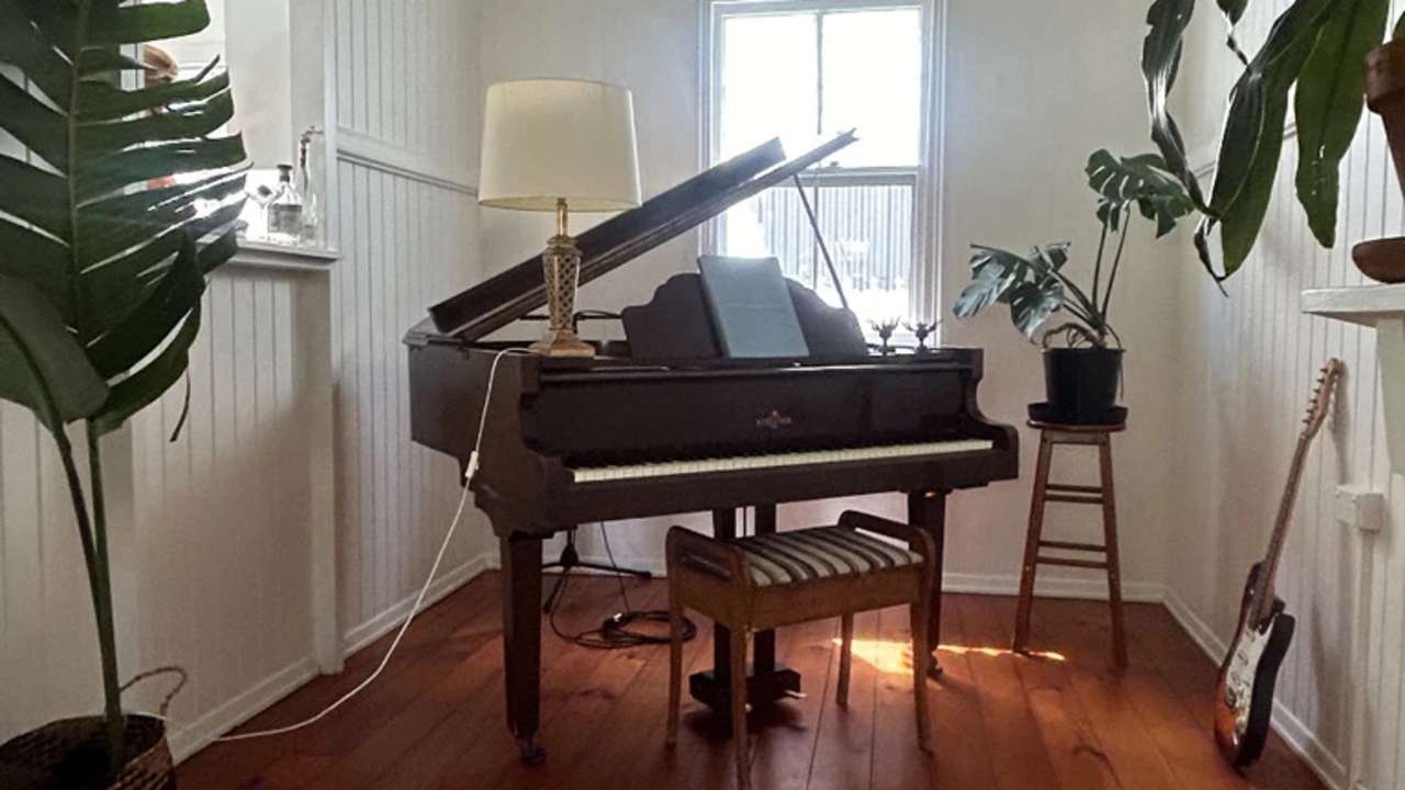 Unfurnished room in a share house