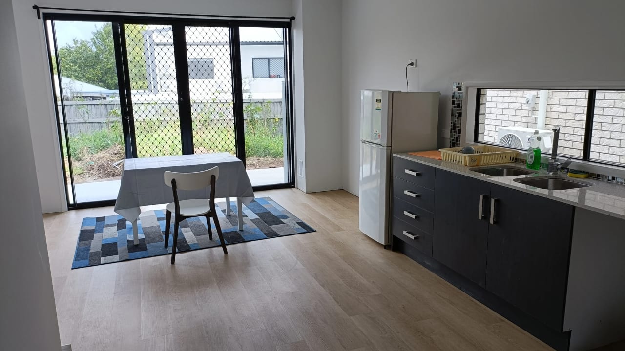 Furnished room with own bathroom
