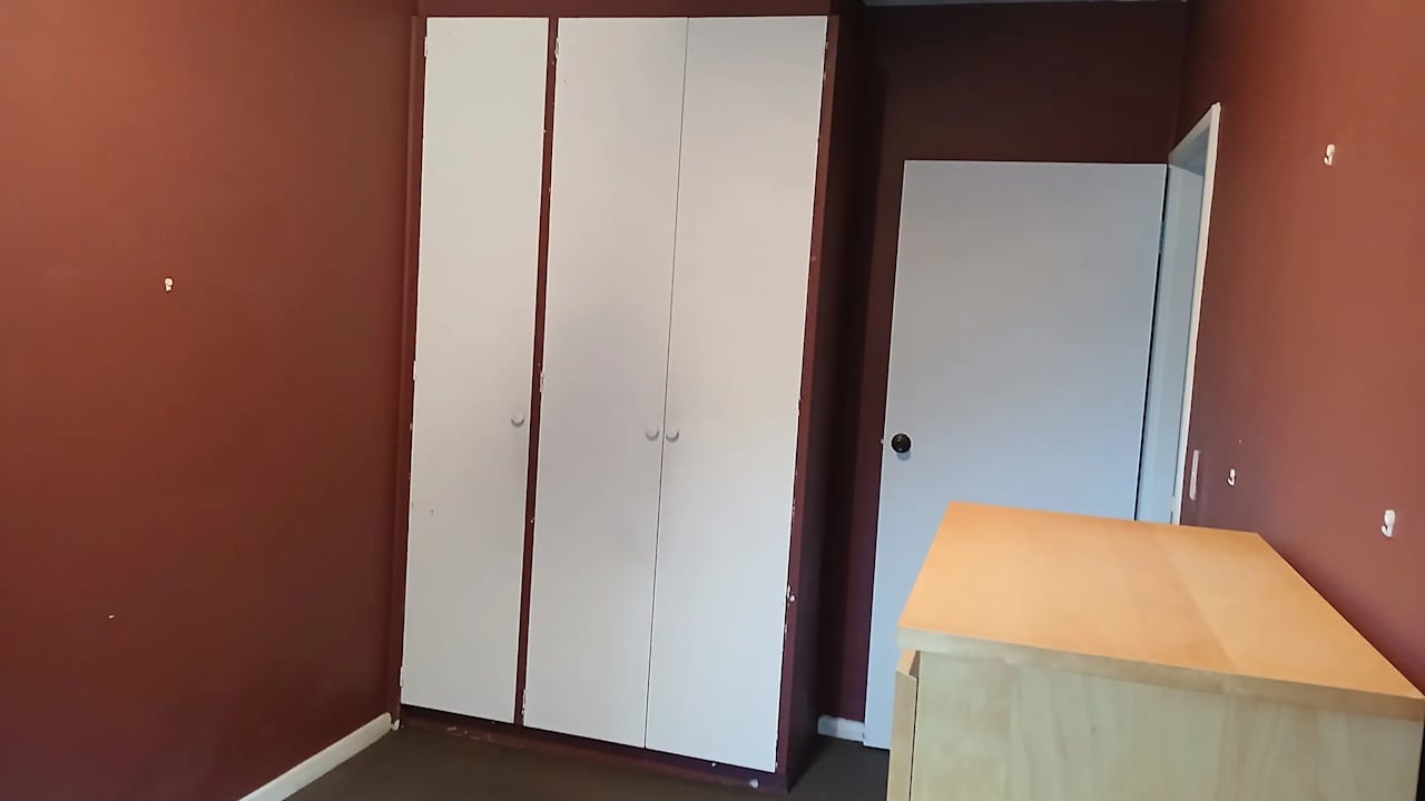 Unfurnished room in a flatshare