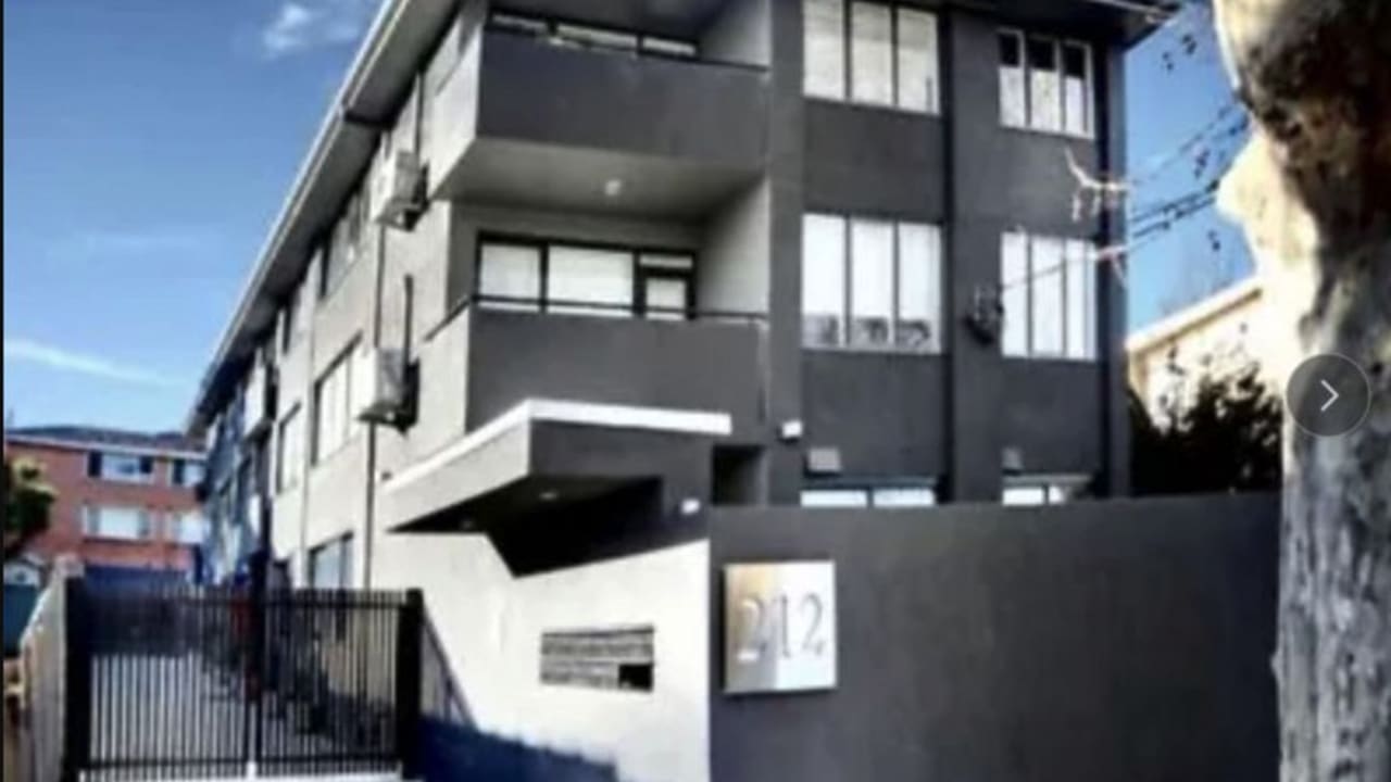 Whole property with 4 rooms for rent