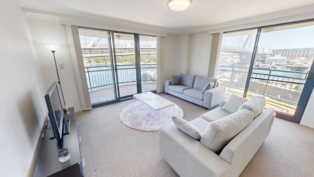 Furnished room with ensuite in a flatshare
