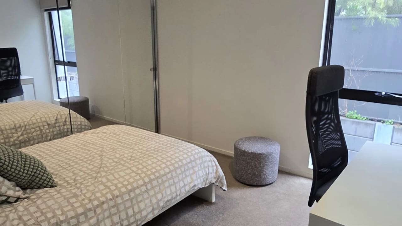 Furnished room in a share house