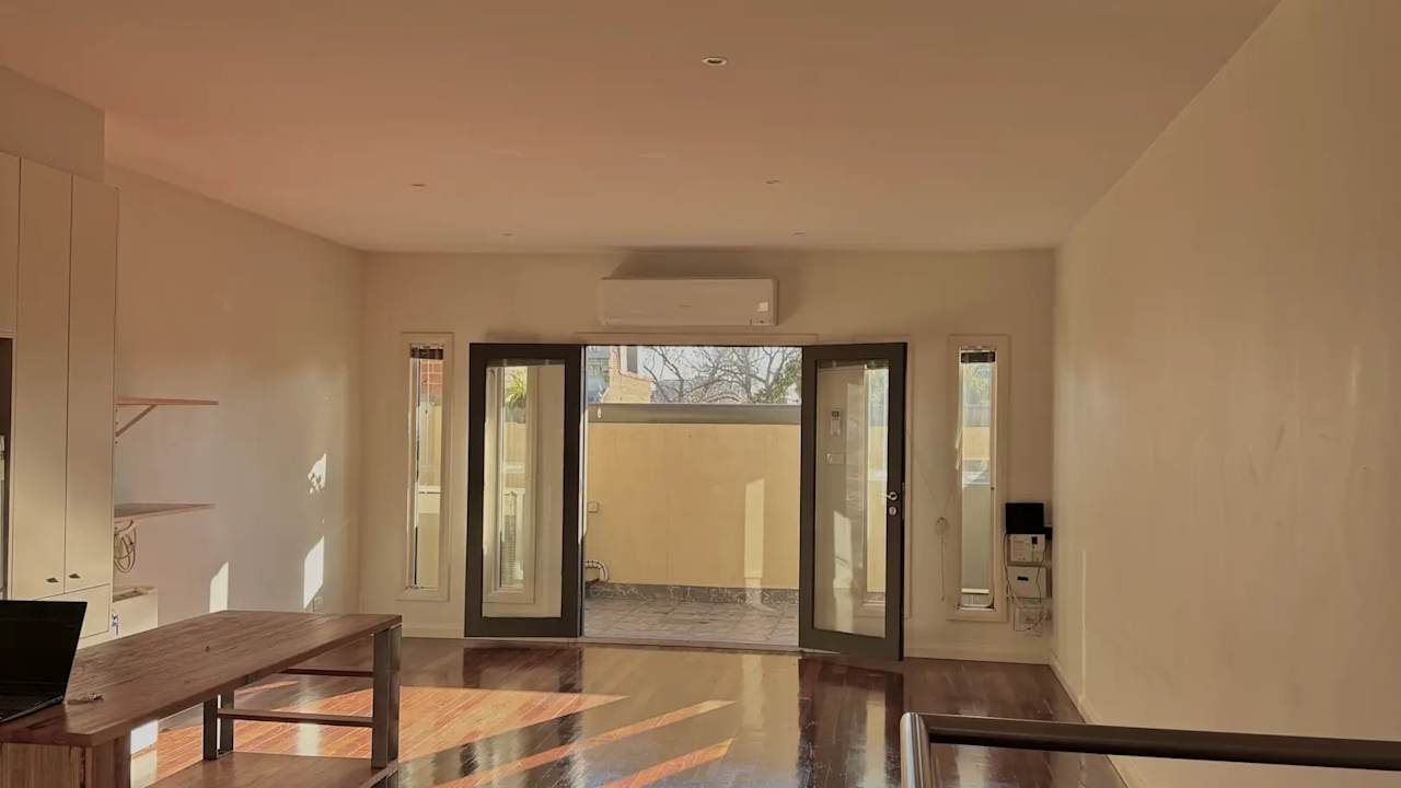 Whole property with 3 rooms for rent