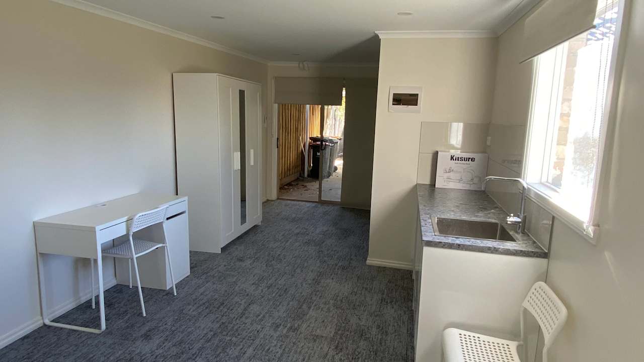 Furnished room with ensuite in a share house