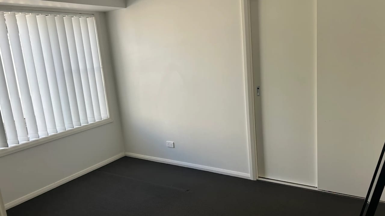 Unfurnished room in a share house