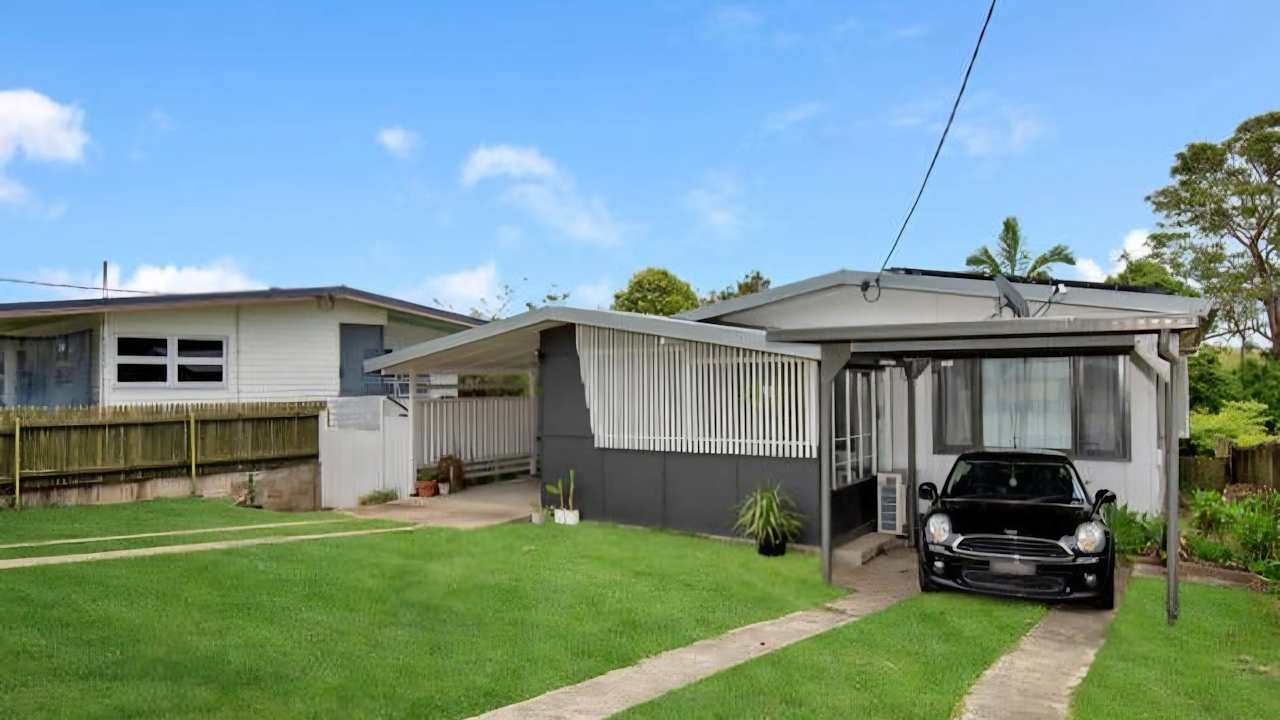 Room in a share house