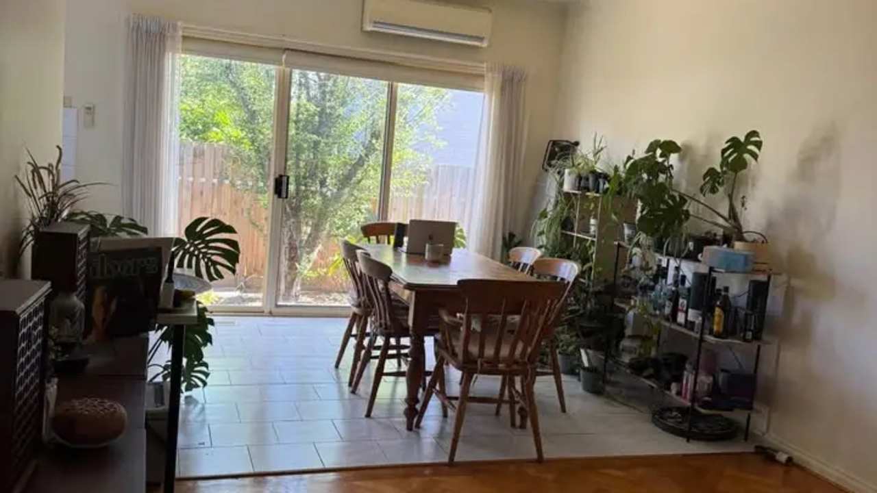 Unfurnished room with ensuite in a flatshare