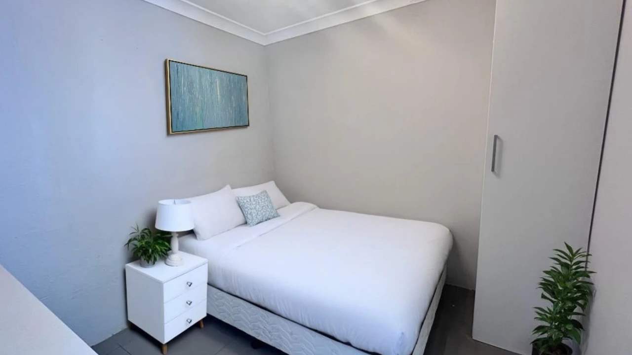 Furnished room with own bathroom