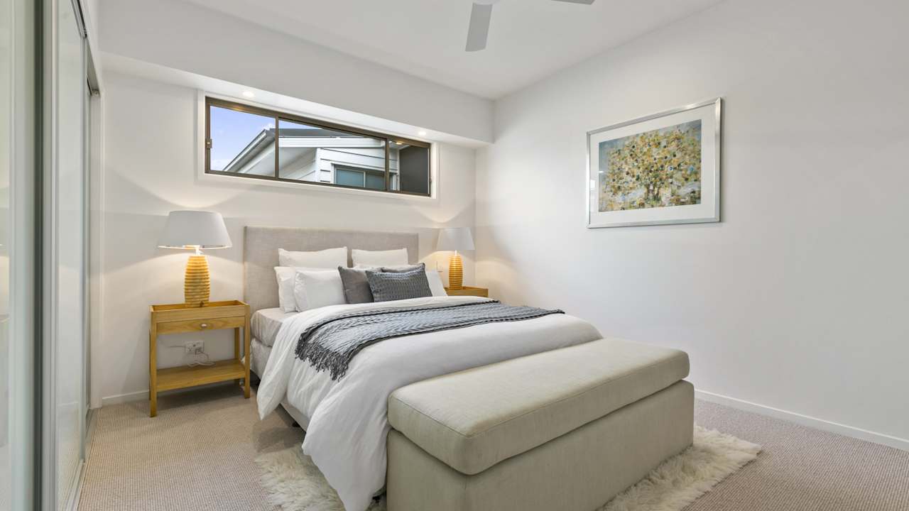 Furnished room with own bathroom