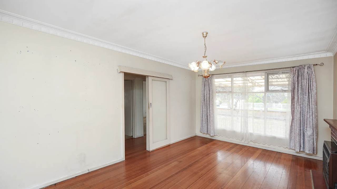 Room in a share house