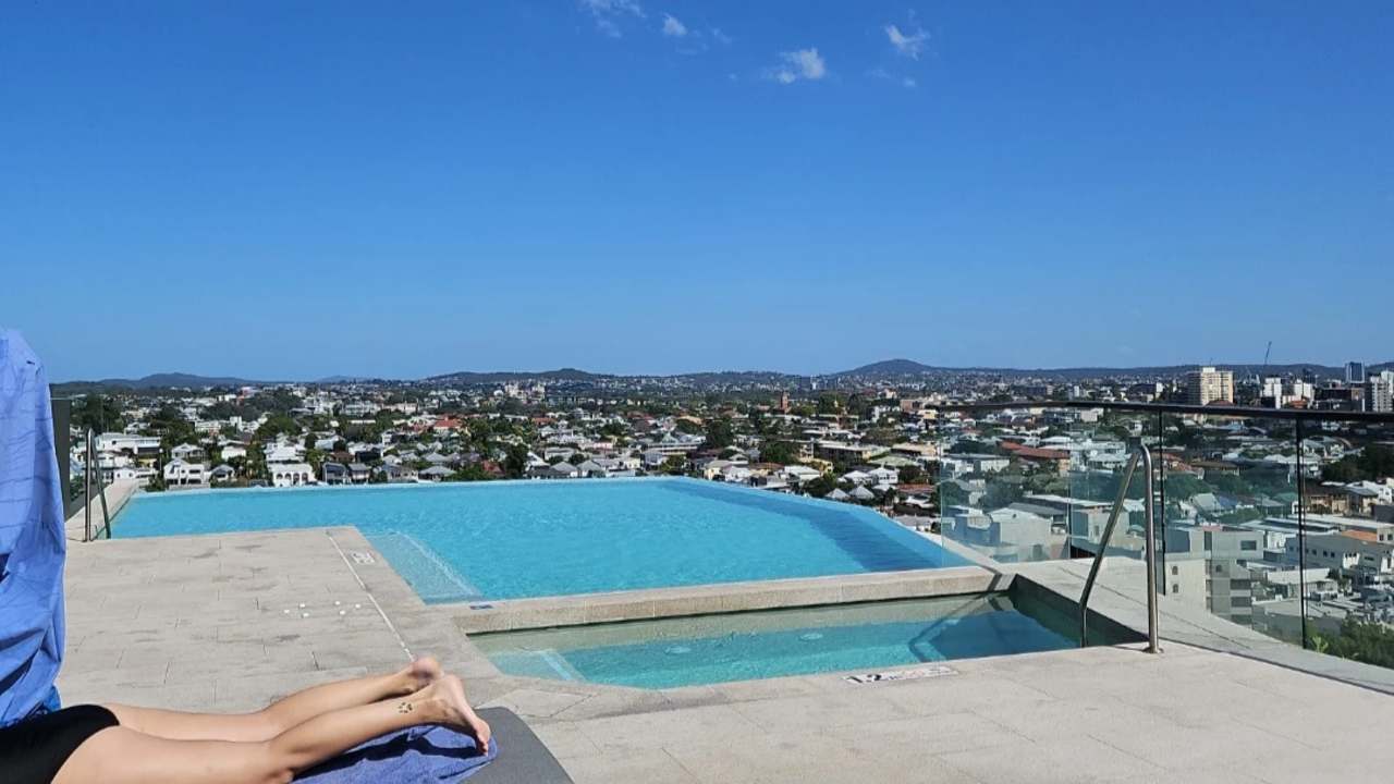 Unfurnished room with ensuite in a flatshare