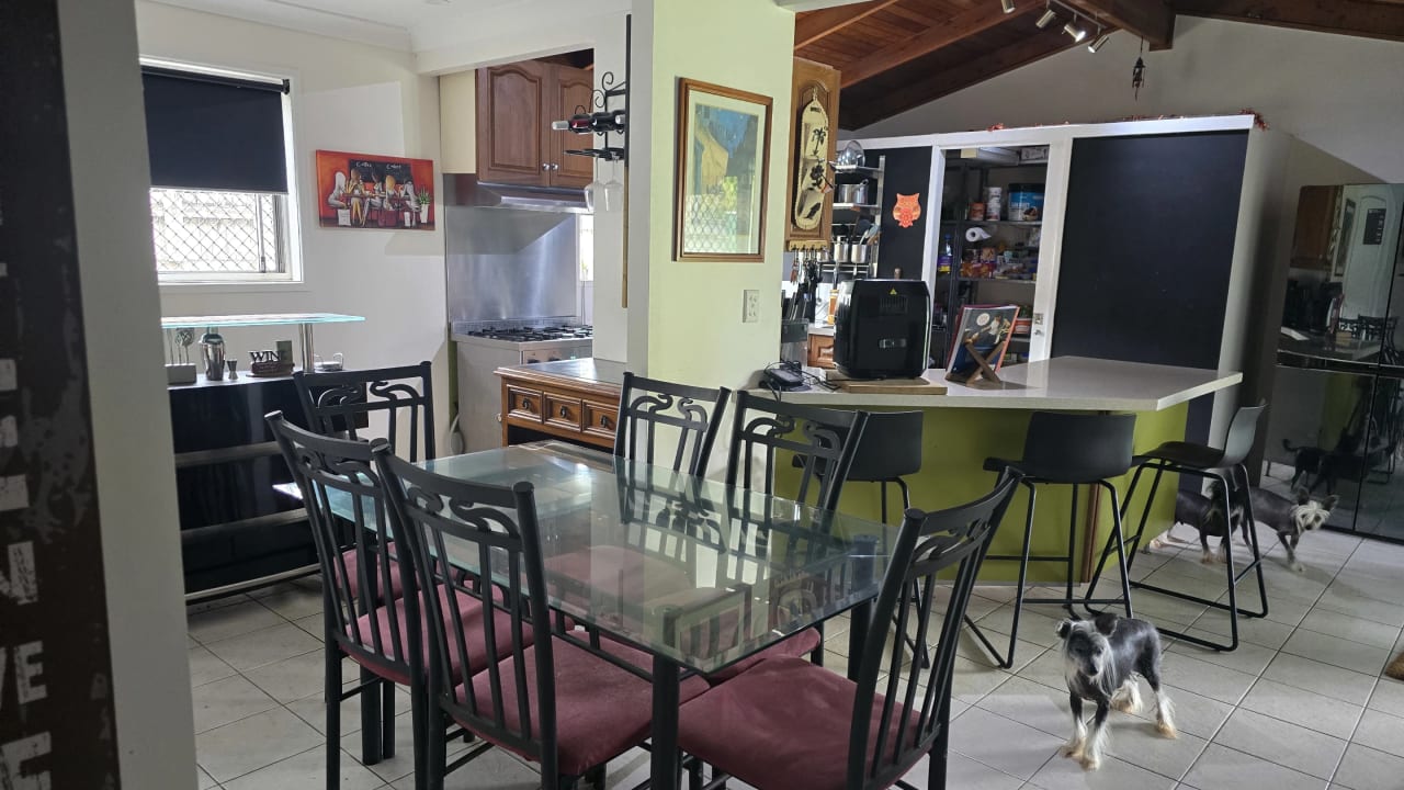 Unfurnished room in a share house