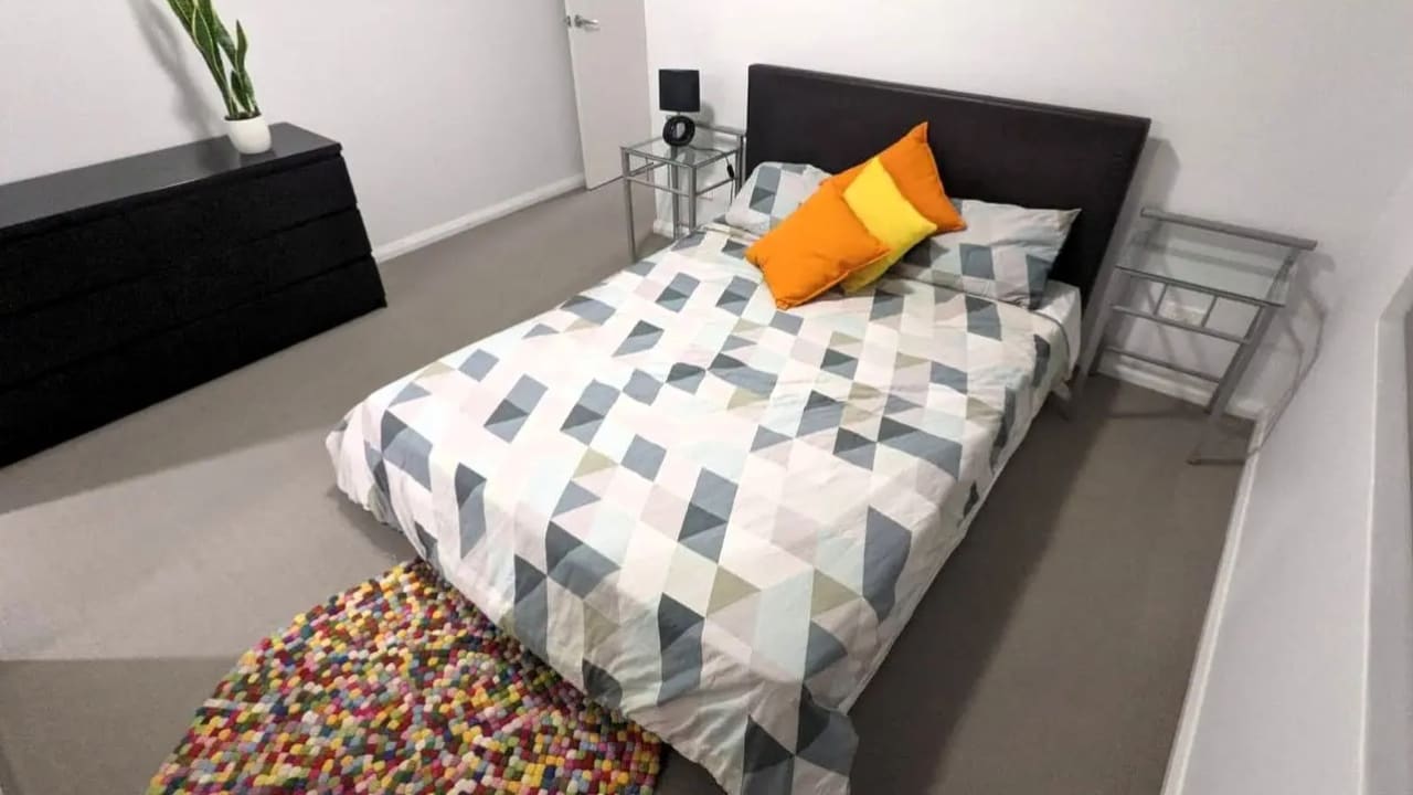 Furnished room in a share house