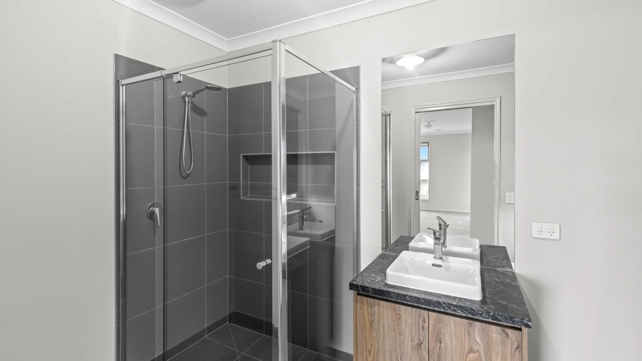 Furnished room with own bathroom