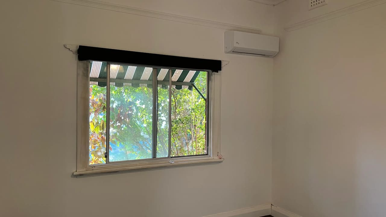 Whole property with 4 rooms for rent