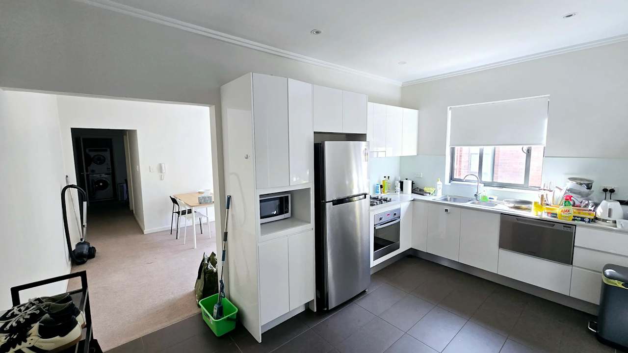 Furnished room in a flatshare