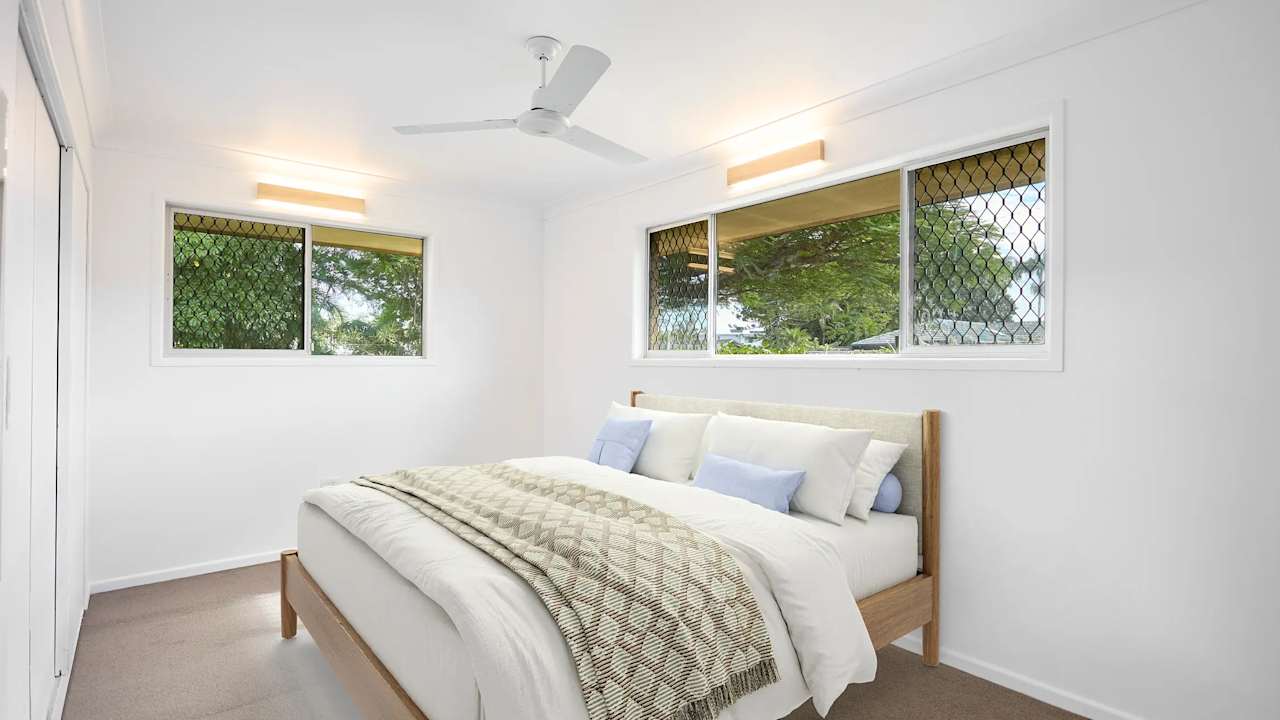 Room in a share house
