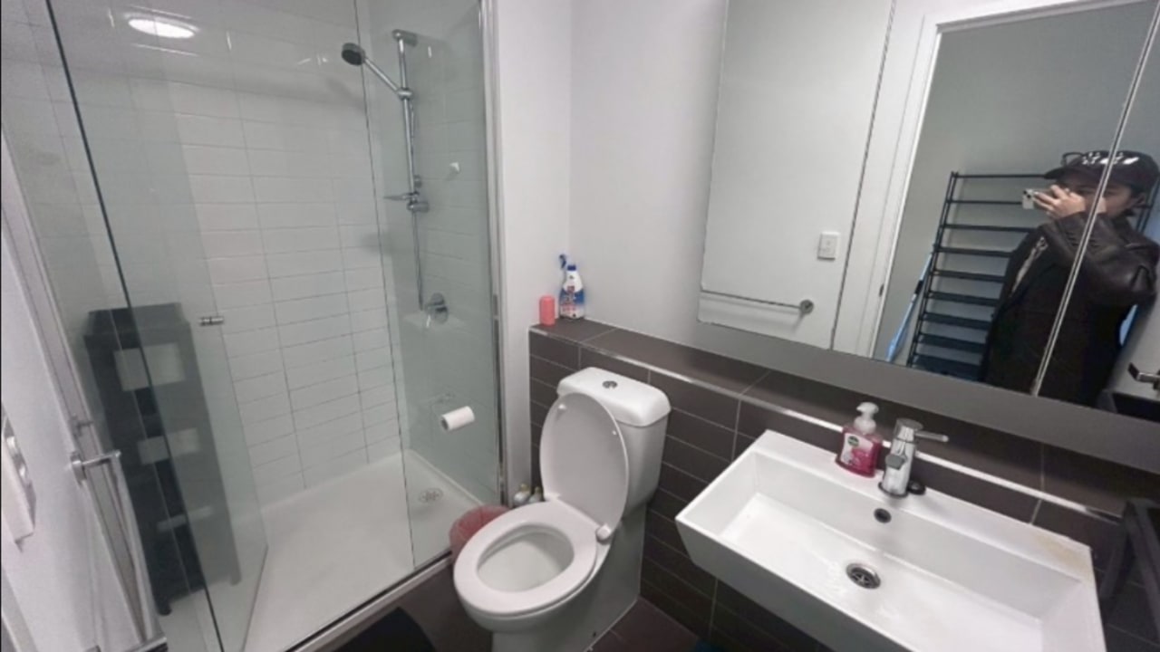 Furnished room with own bathroom