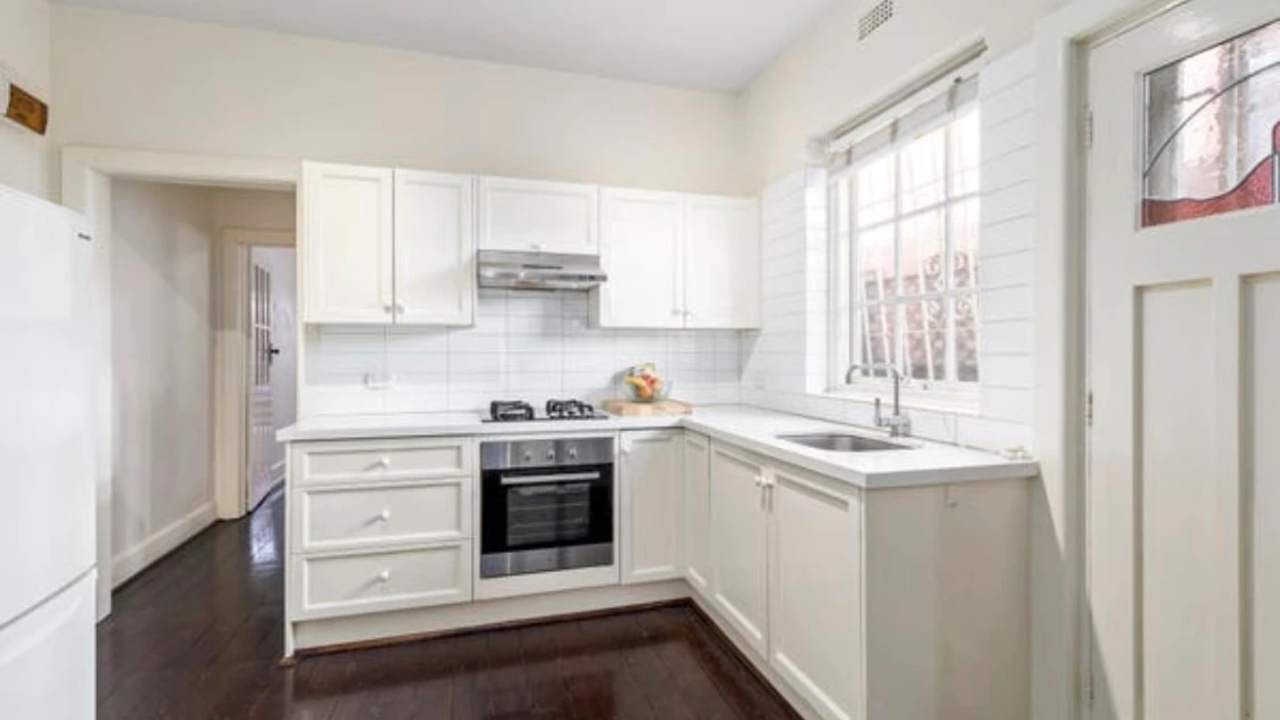 Whole property with 3 rooms for rent