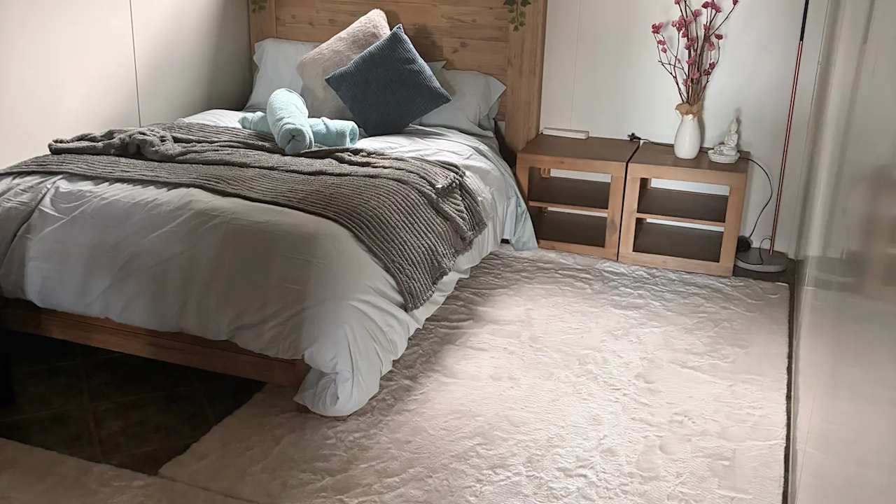 Room in a share house