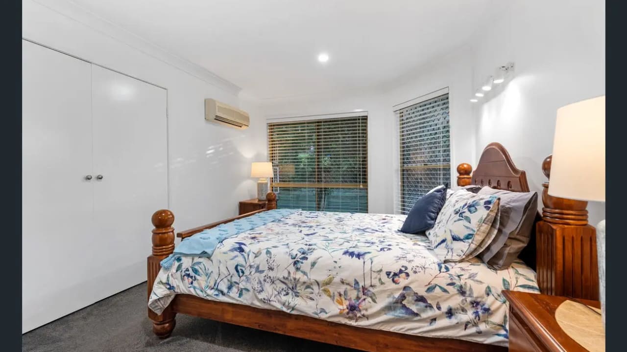 Unfurnished room in a share house