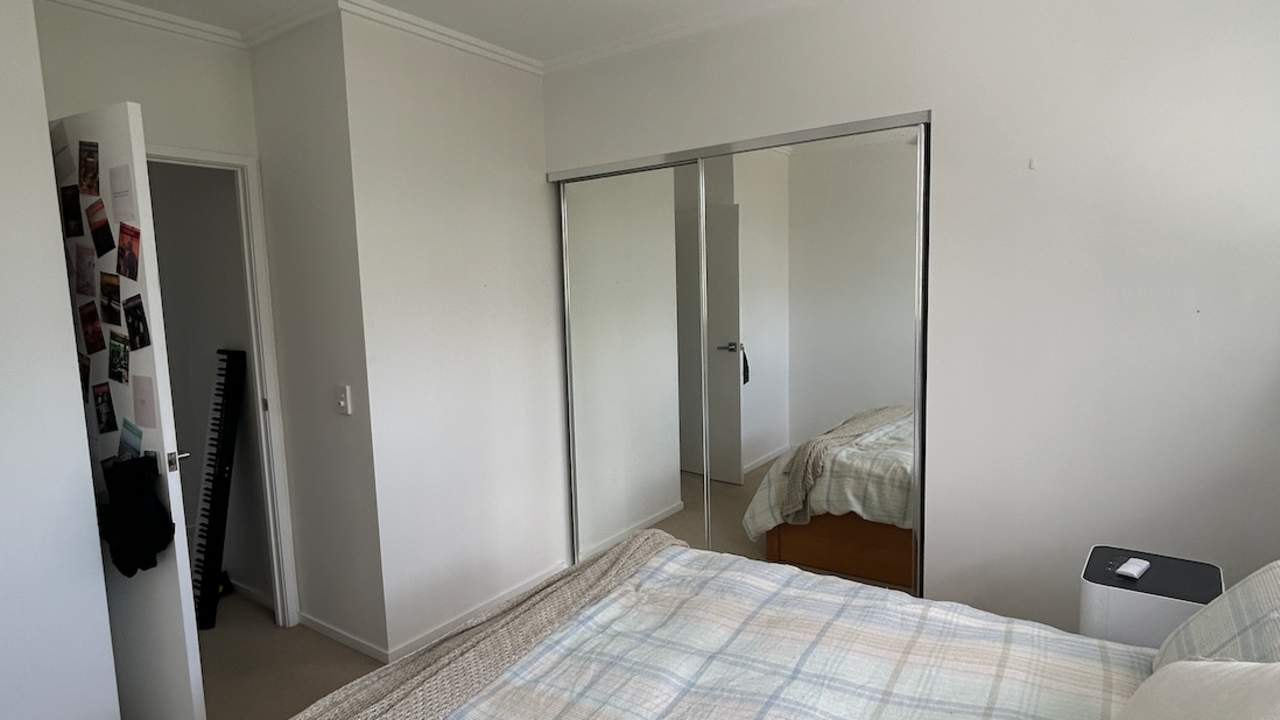 Unfurnished room in a share house