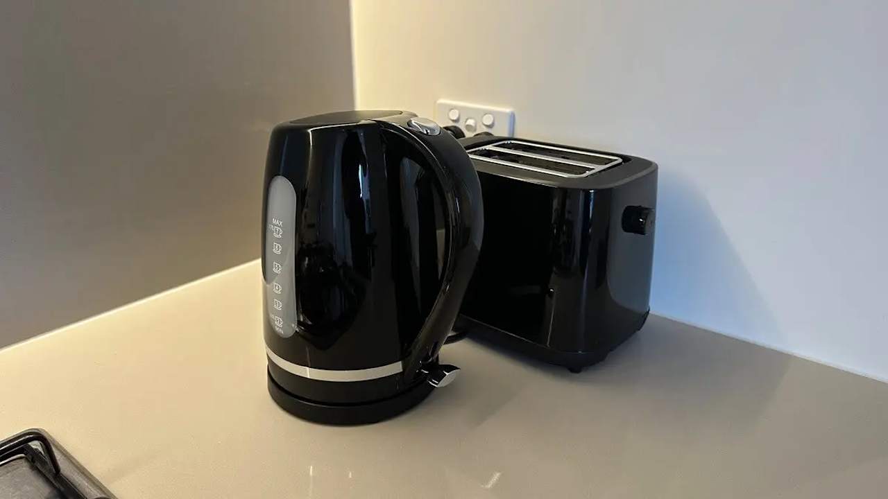 Whole property with 3 rooms for rent