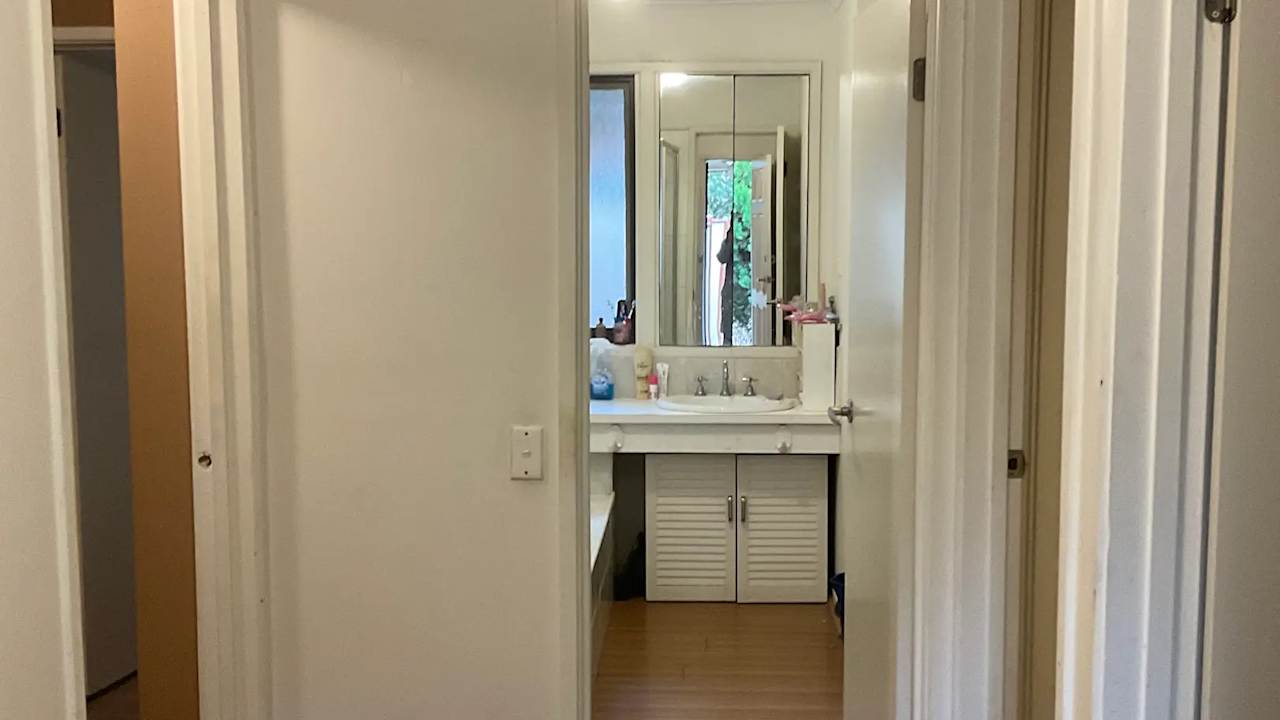 Unfurnished room in a share house
