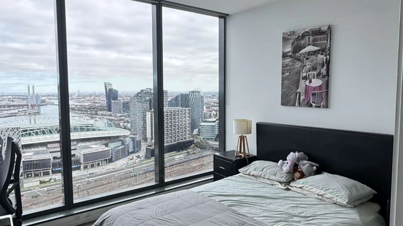 Furnished room in a flatshare