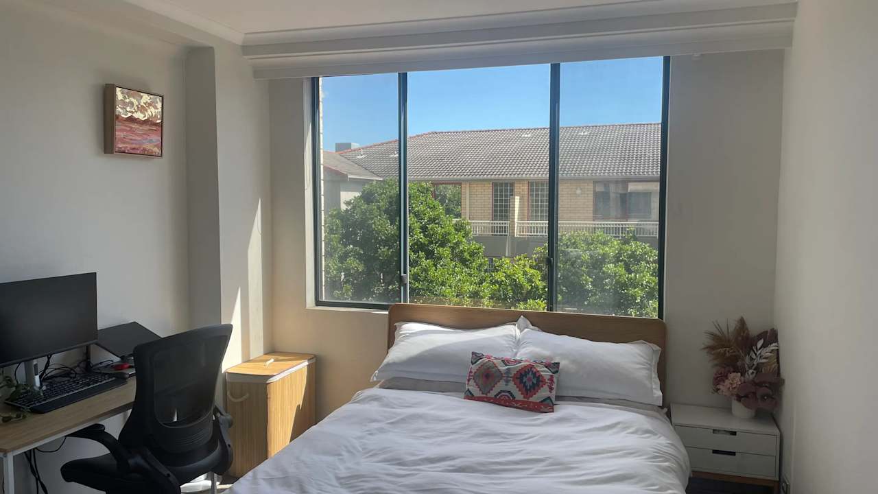 Unfurnished room with own bathroom
