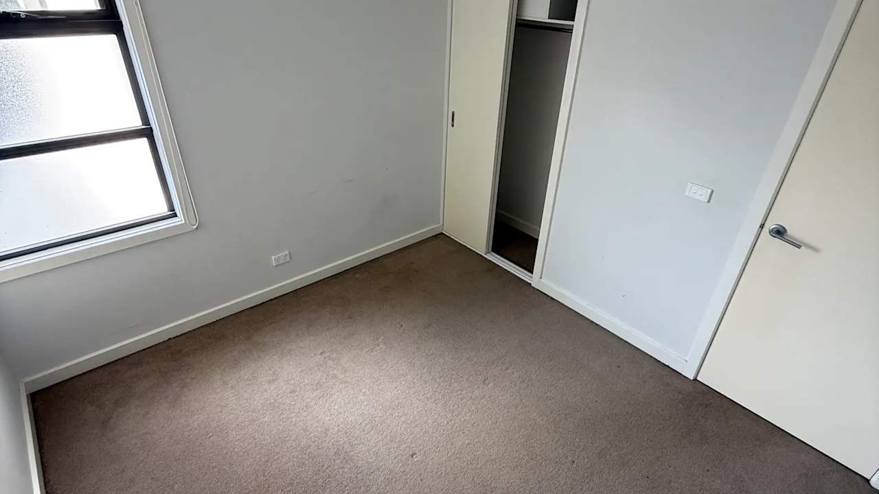 Unfurnished room in a share house