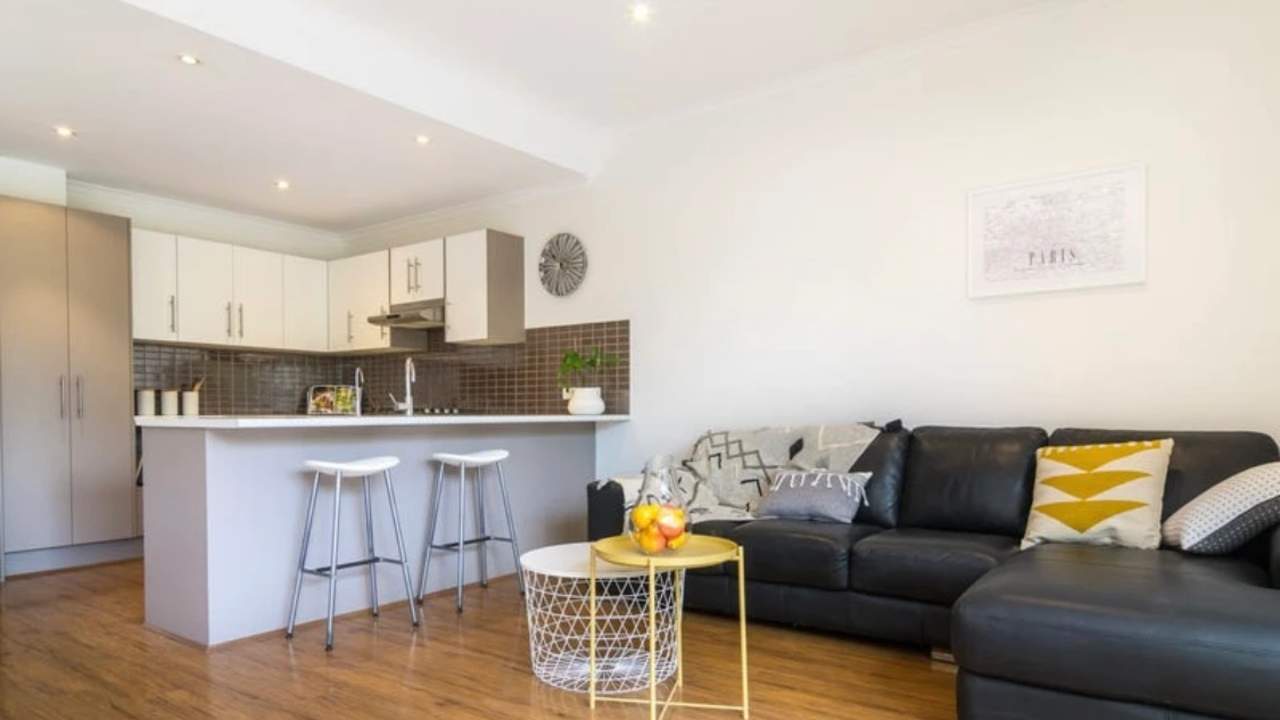 Furnished room in a share house