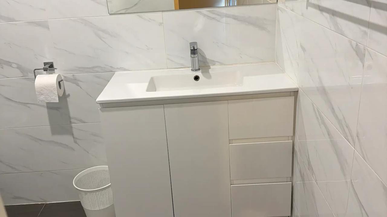 Furnished room with own bathroom