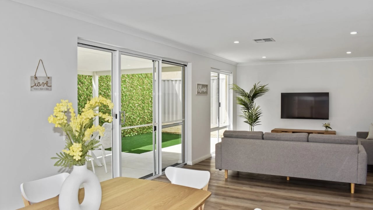 Furnished room with own bathroom
