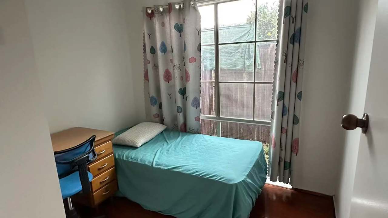 Whole property with 3 rooms for rent