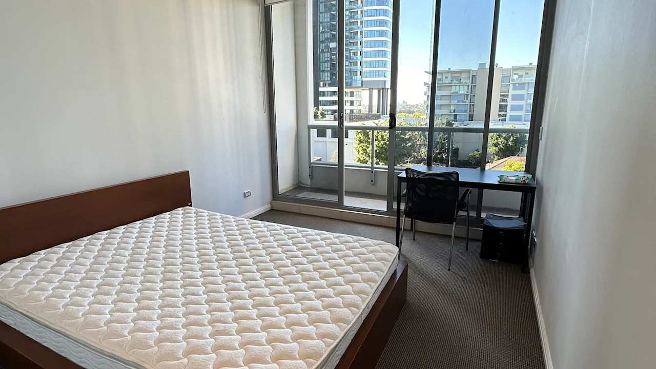 Furnished room with own bathroom