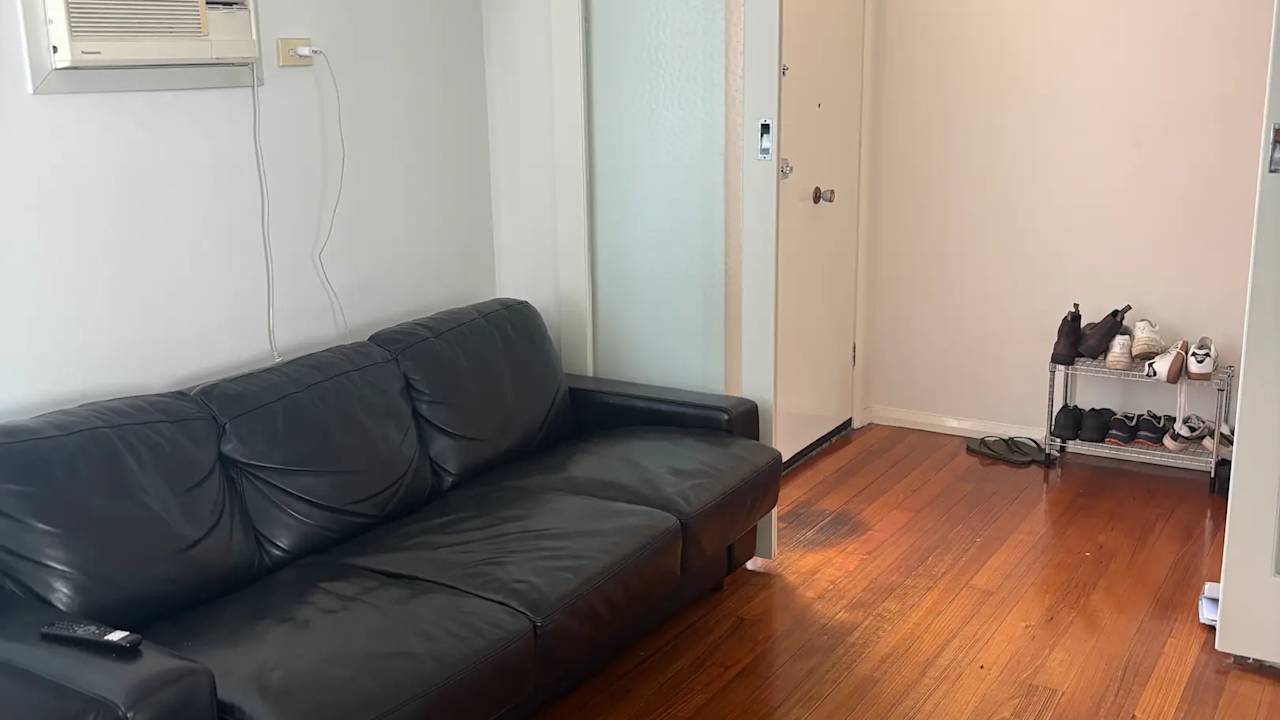 Furnished room in a flatshare