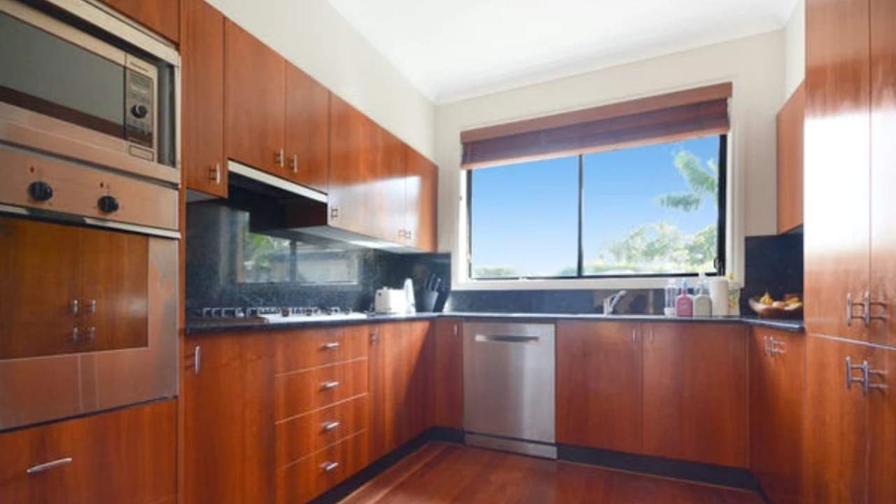 Unfurnished room with own bathroom