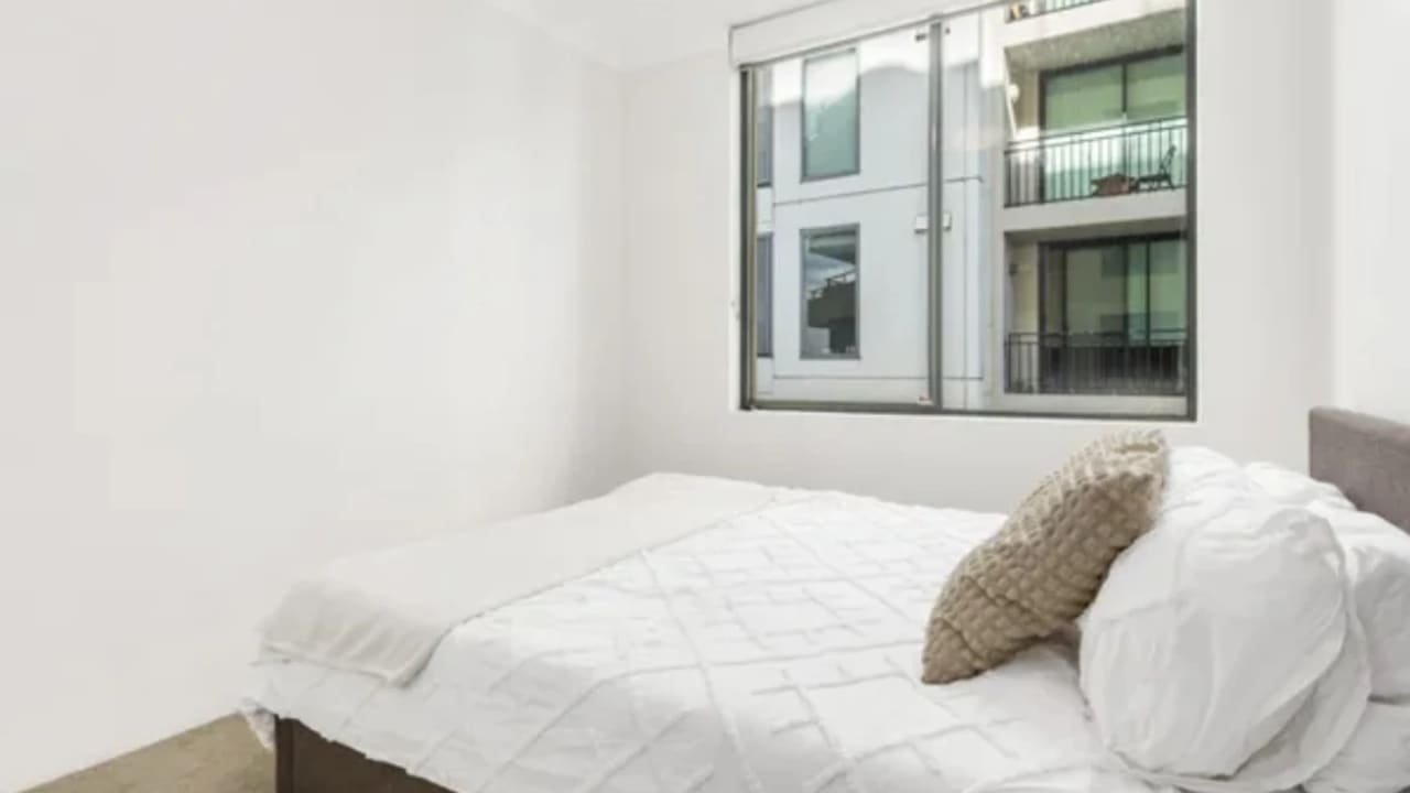 Furnished room with own bathroom