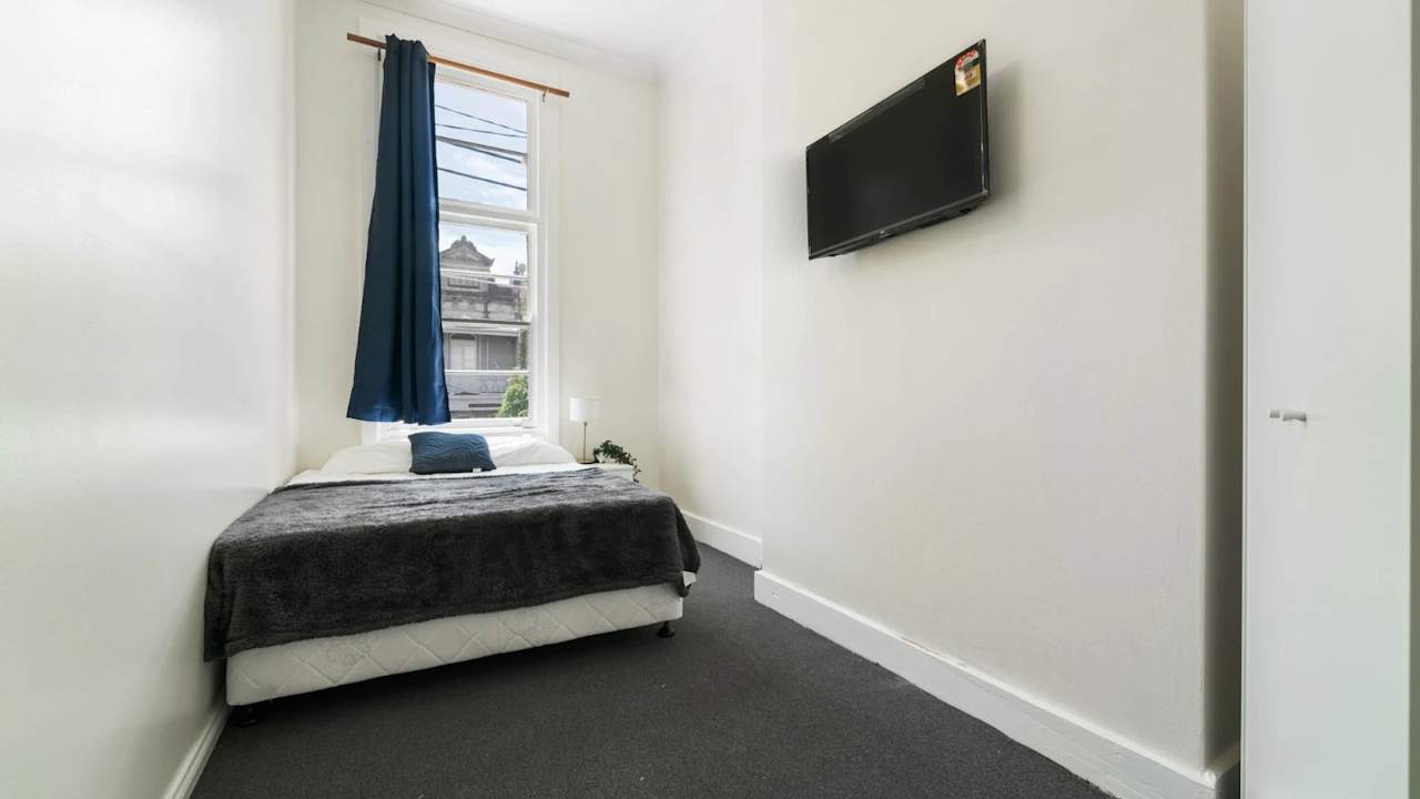 Furnished room in a share house