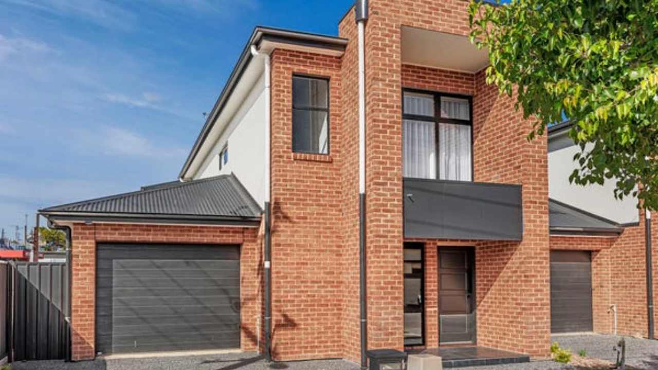 Unfurnished room in a share house