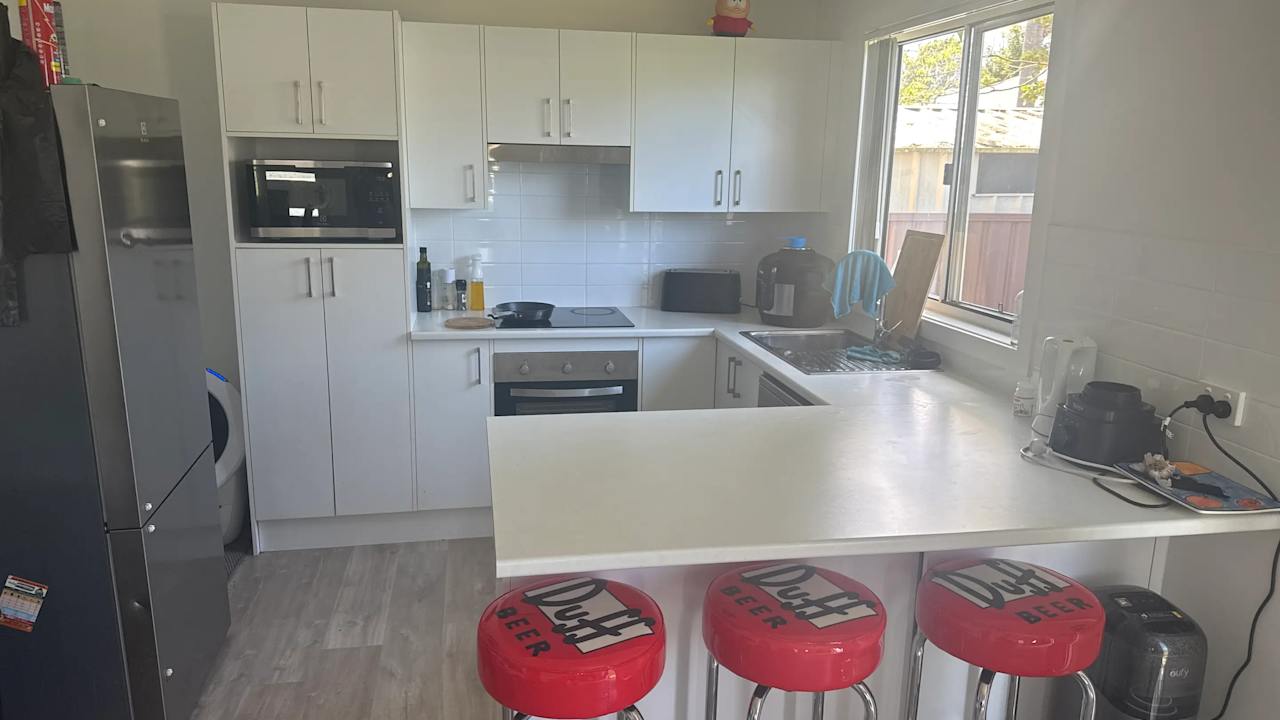 Room in a share house