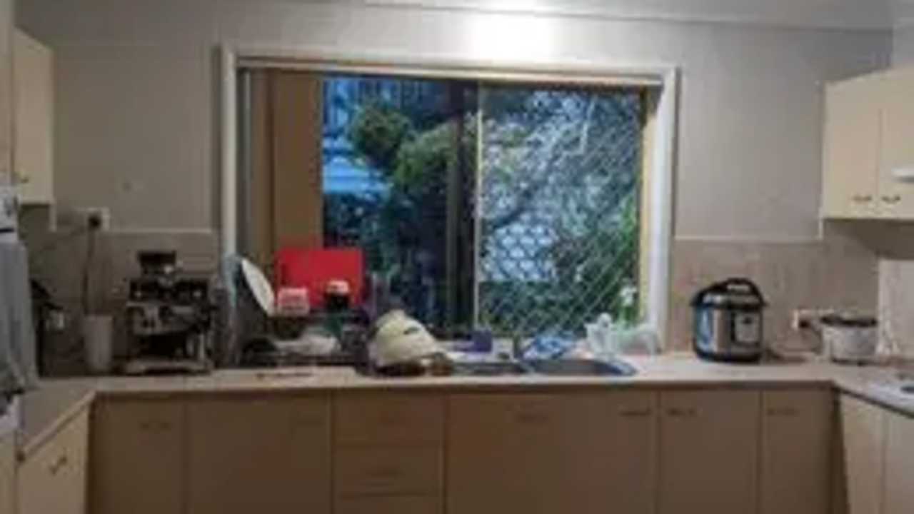 Room in a share house