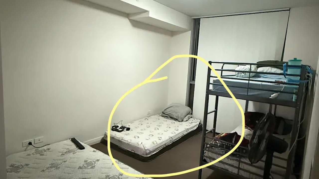 Furnished room in a flatshare