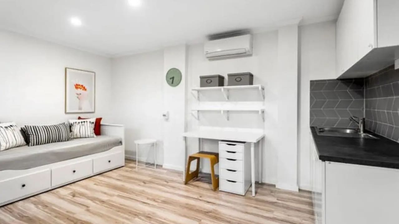 Room granny flat for rent