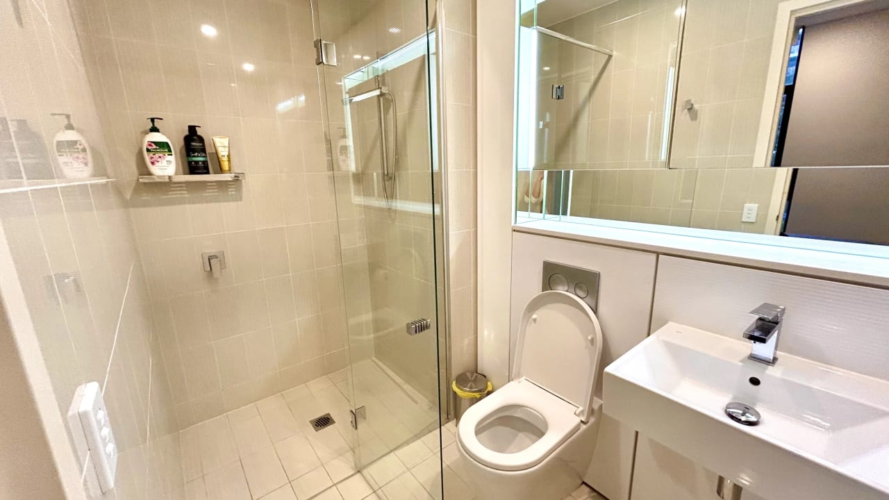 Whole property with 2 rooms for rent