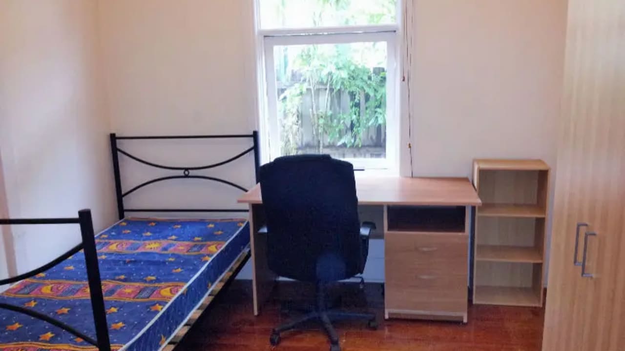 Furnished room in a share house