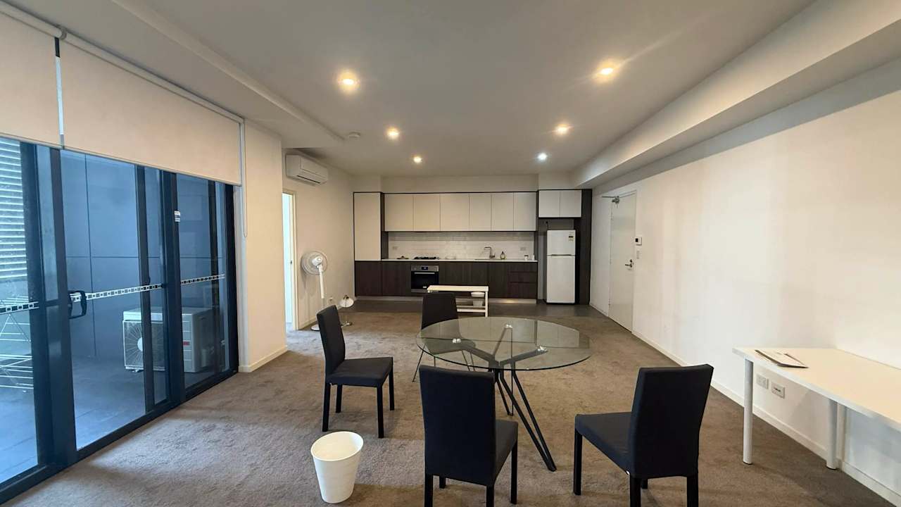 Whole property with 2 rooms for rent